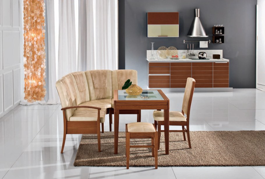 Полукруглый диван для кухни