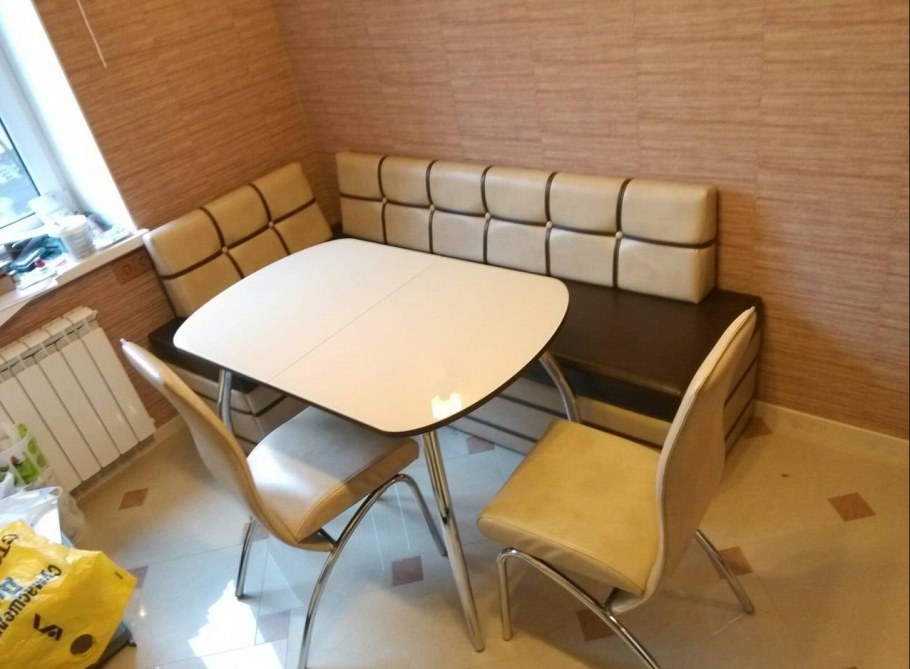 Обеденная зона в маленькой квартире