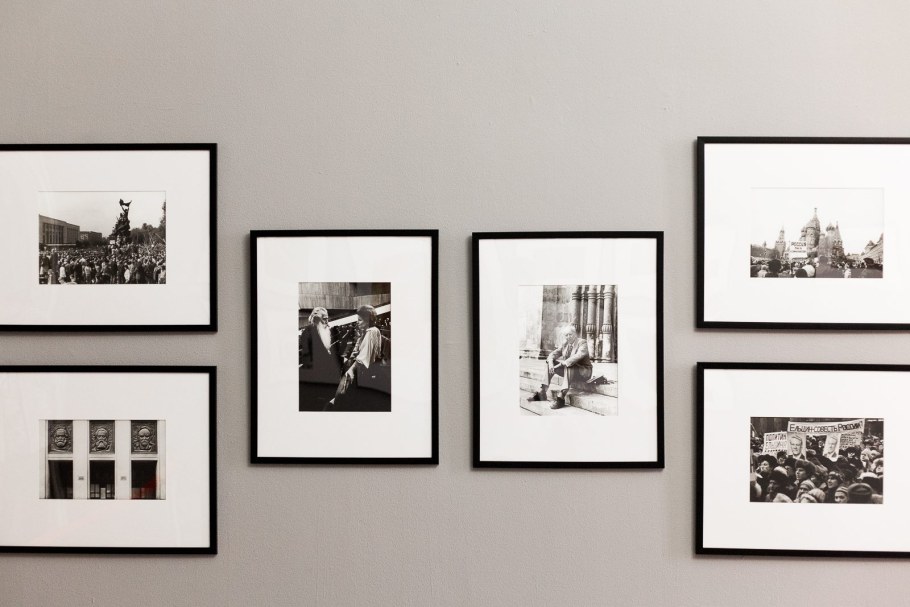 Композиция из картин