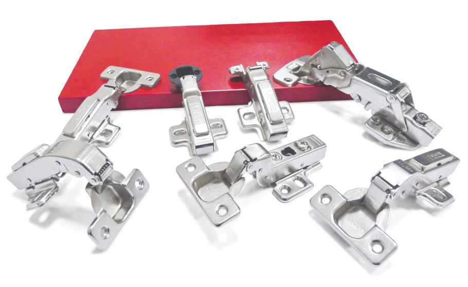 Петля мебельная четырехшарнирная. Накладная. Maestro 66491