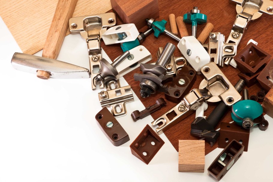 Принадлежности для сборки мебели