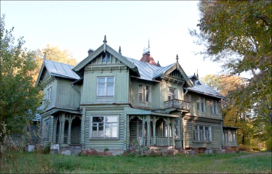 Поселок Быково, улица Советская, дом 10