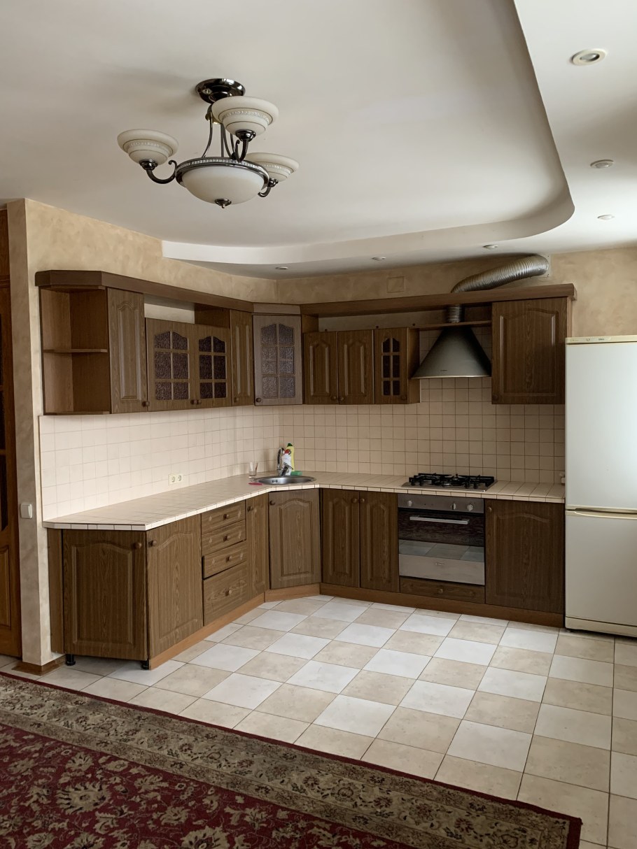 Отделка квартир обоями