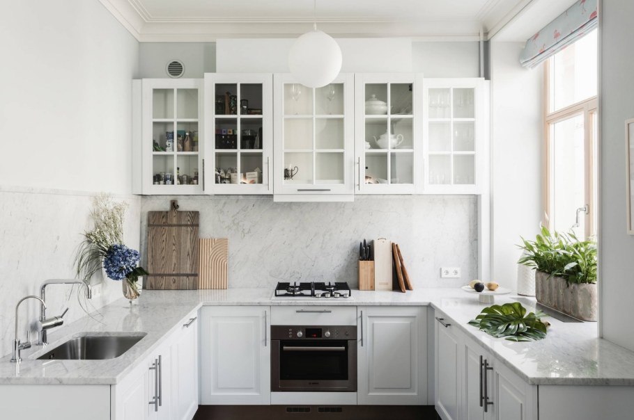 Кухня икеа Будбин белая п образная