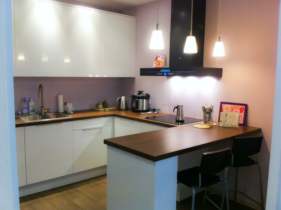 Кухня икеа с барной стойкой