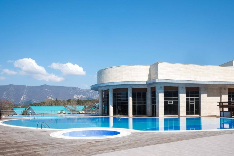 Жемчужина моря Кабардинка бассейн