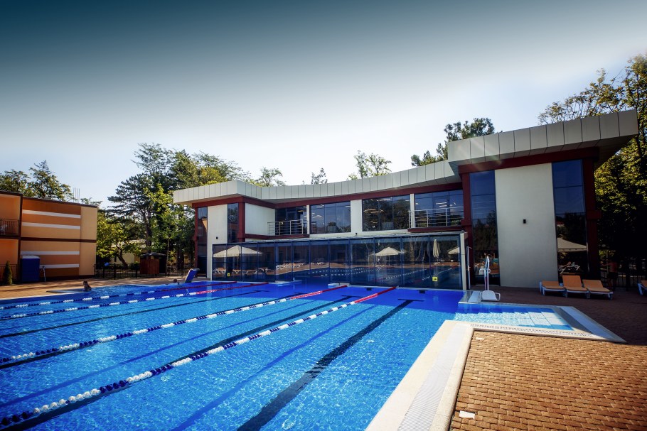 Посёлок Джубга улица Черноморская гостиница корона