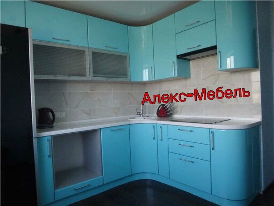Кухня угловая голубая