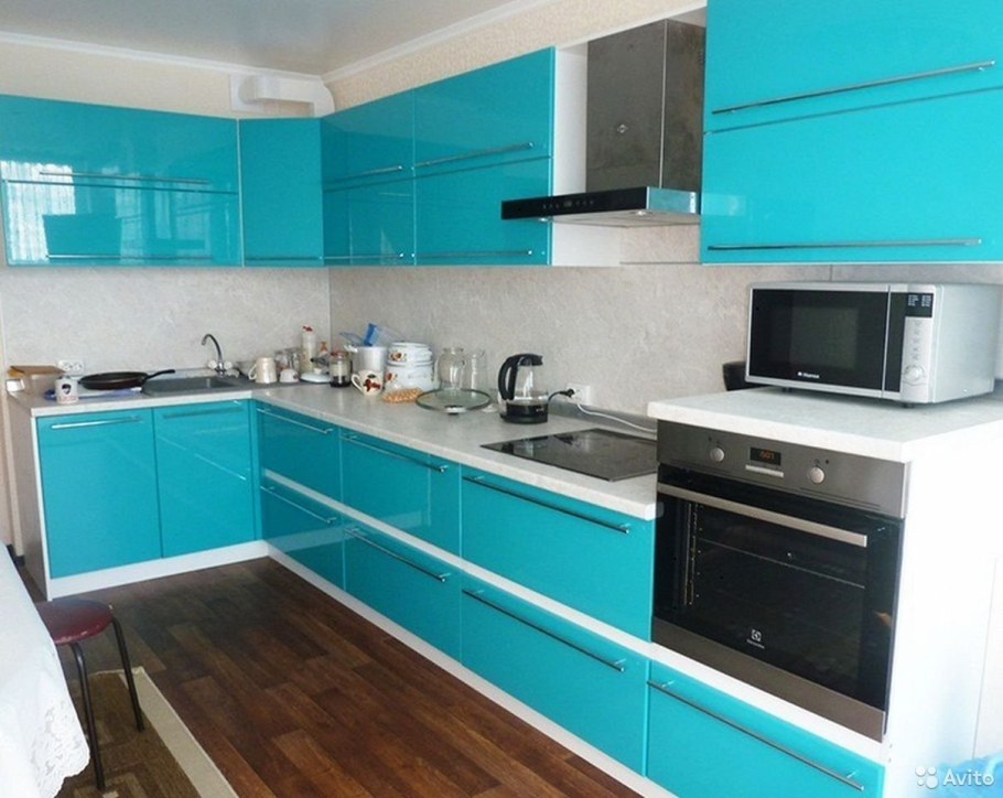 Кухонный гарнитур бирюза