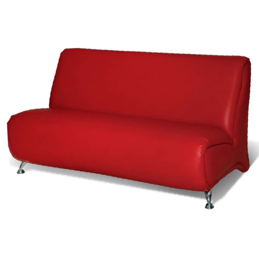 Маленький красный диванчик