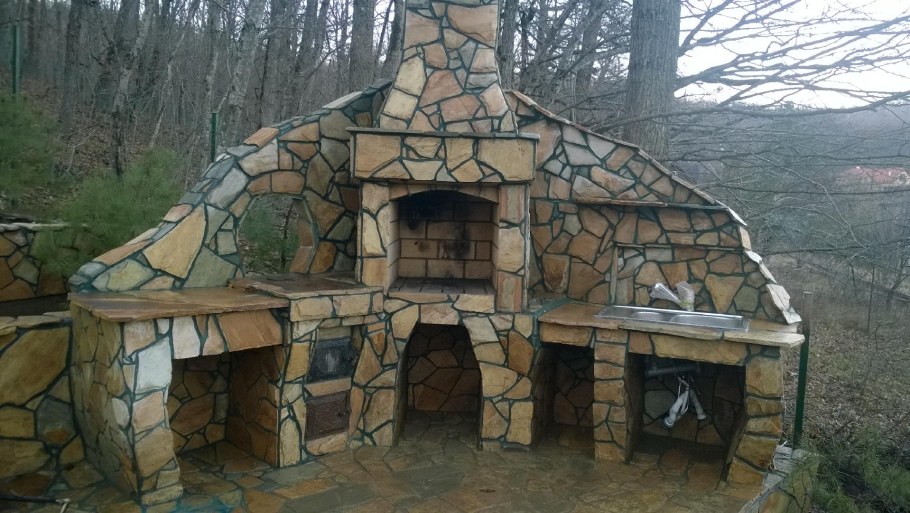 Печь из бутового камня