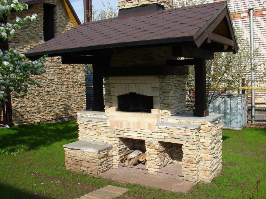 Каменный мангал