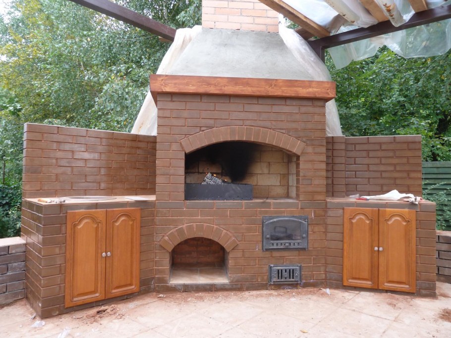 Мангал из кирпича