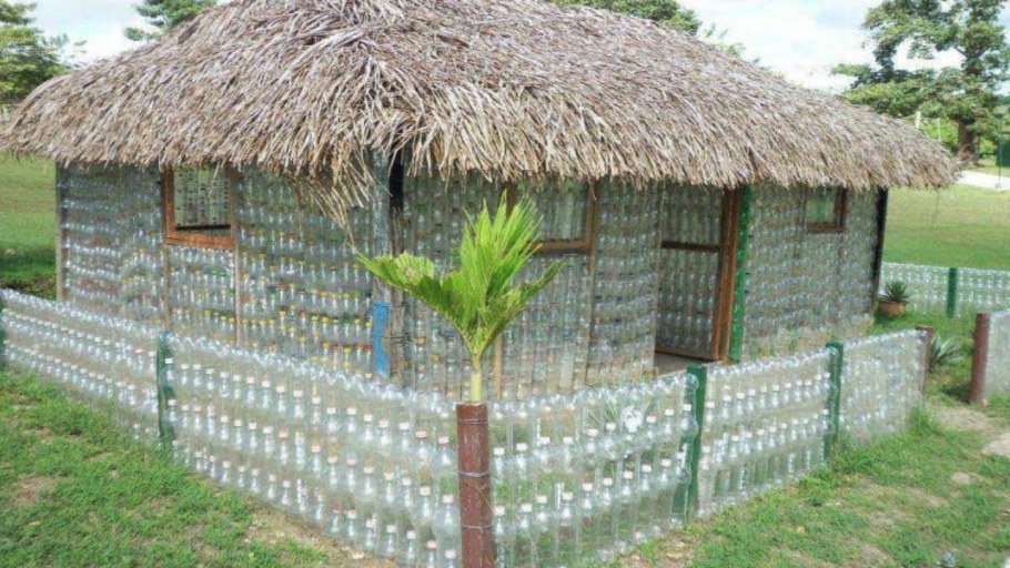 Беседка из бревна и поликарбоната