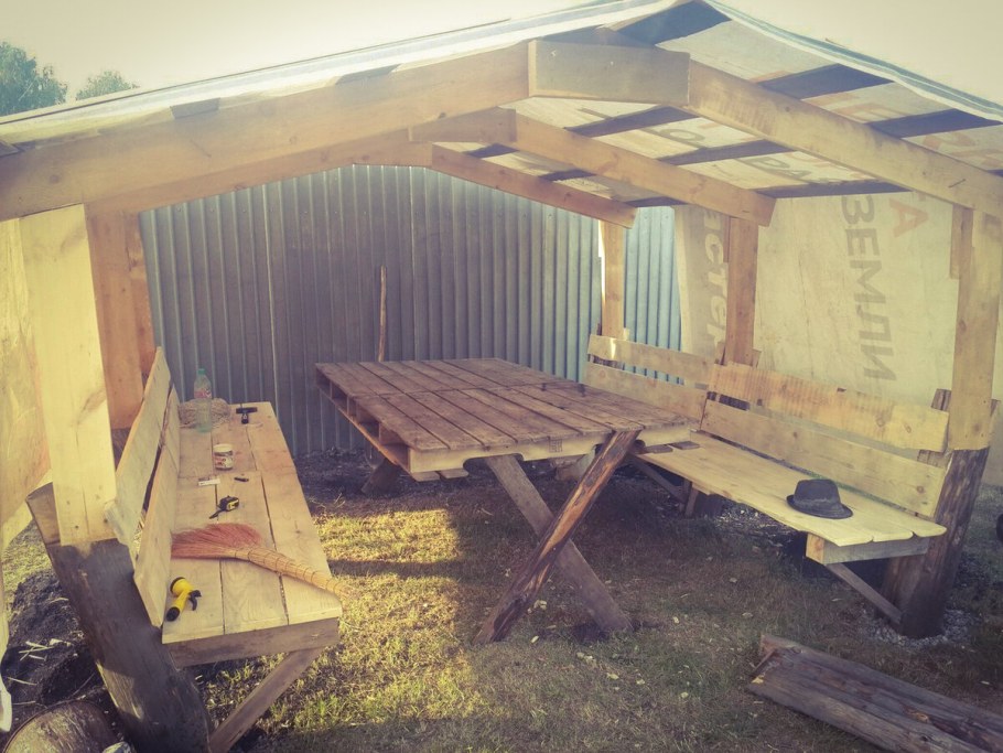 Дачные беседки