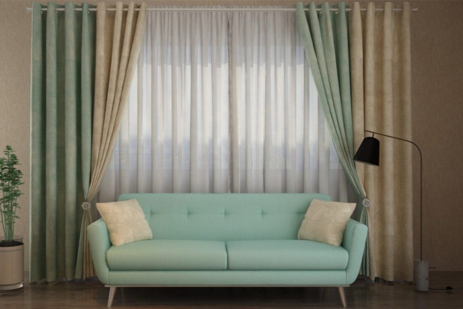 Шторы зеленые с бежевым