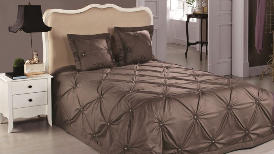 Покрывало на кровать в спальню