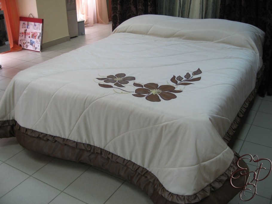 Необычный пошив покрывало