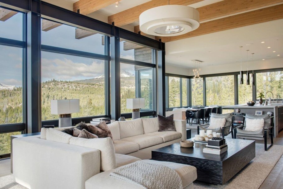 Остекление коттеджей