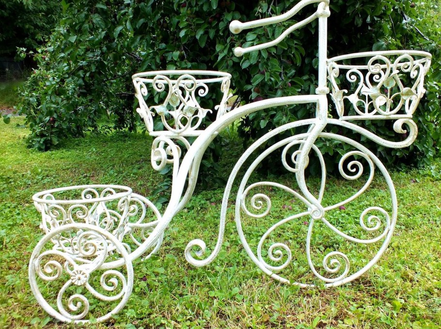 Декоративные изделия из металла