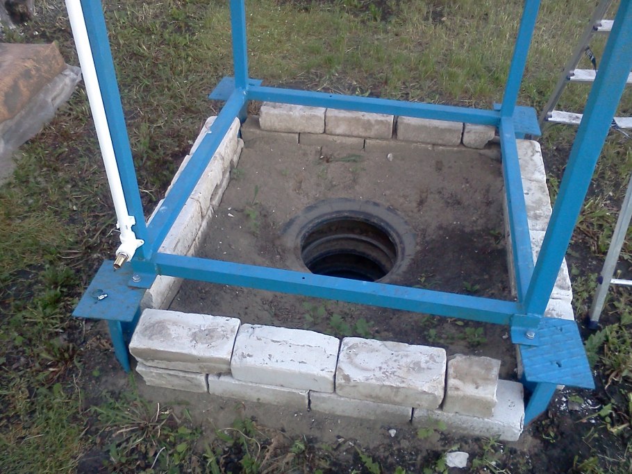 Дачный туалет с раковиной