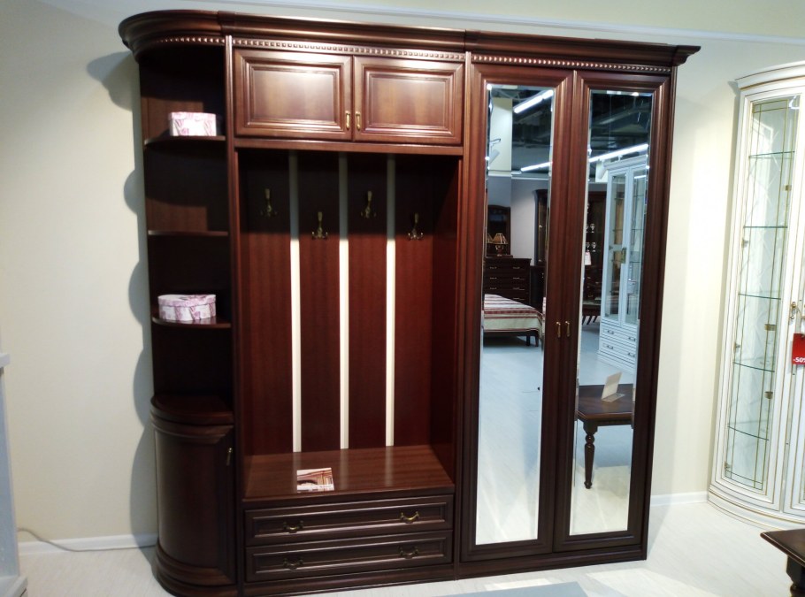 Прихожая Екатерина Сомово мебель