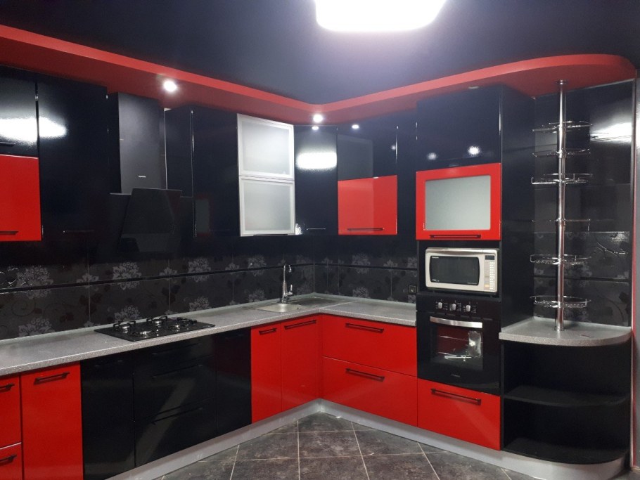 Кухонный гарнитур черно красный