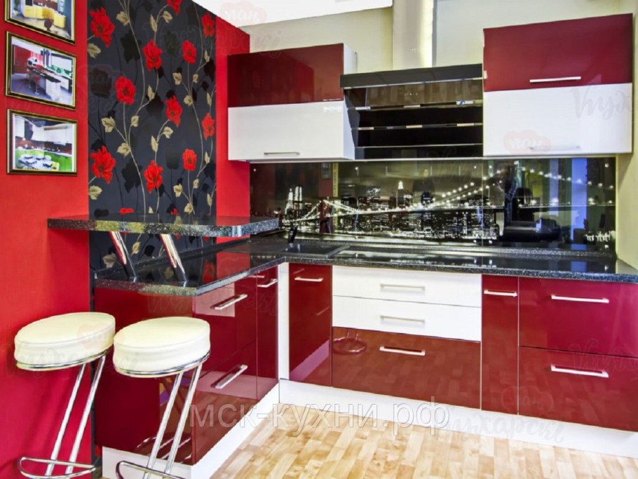 Кухни бордового цвета