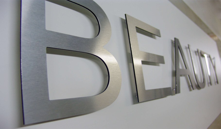 Буквы нержавейка с контражуром