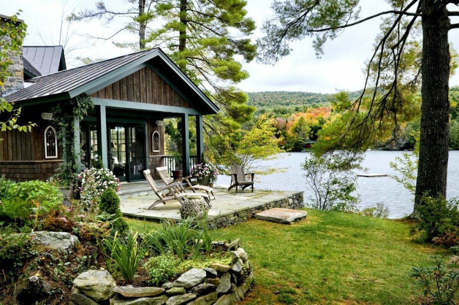 Русская деревня палисадники