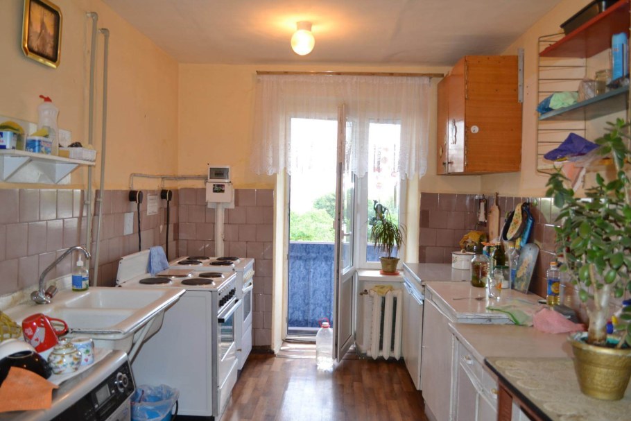 Интерьер комнаты в коммуналке