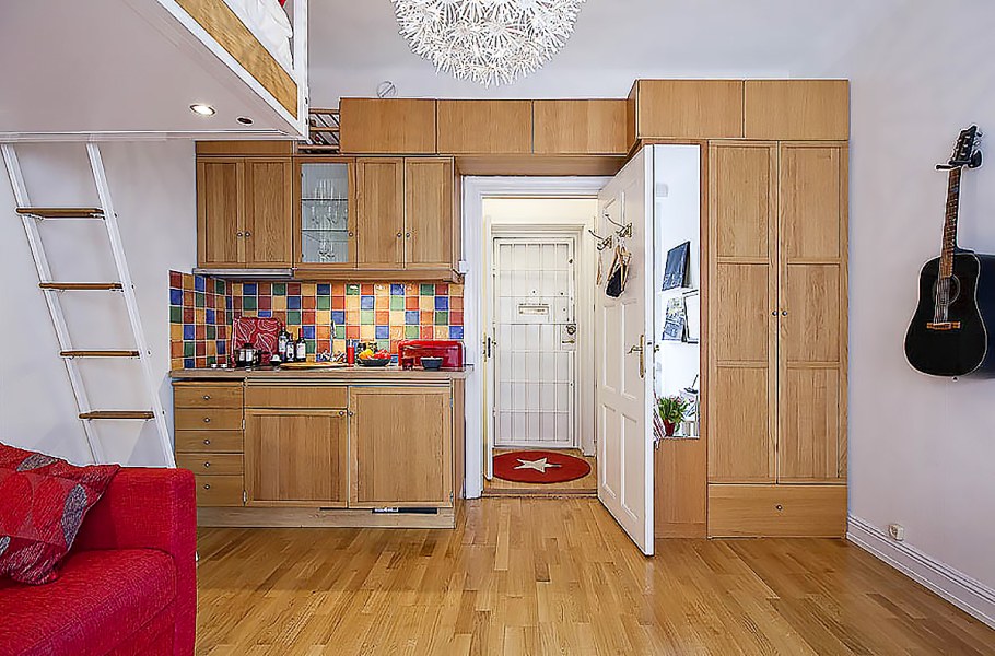 Комната в коммуналке после ремонта