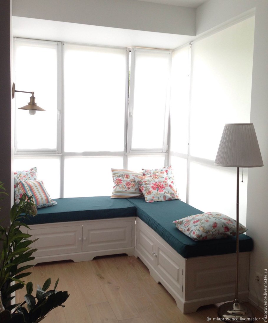 Банкетка на балкон