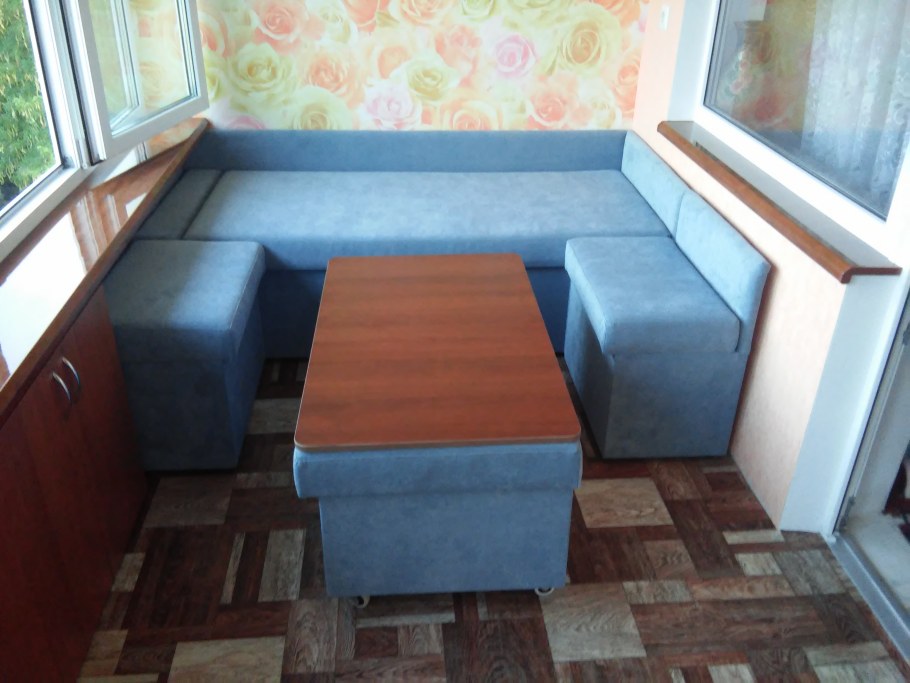 Дизайнерский диванчик на балкон