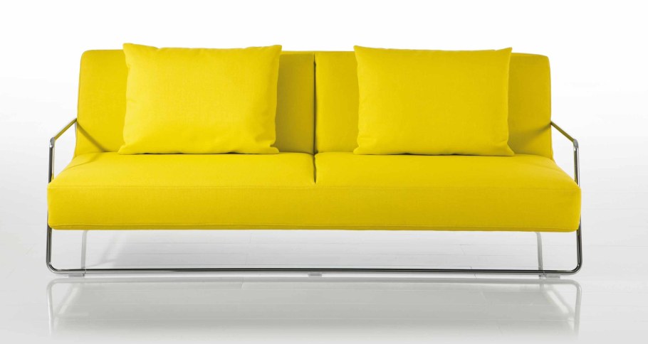 Плюшевый диван желтый