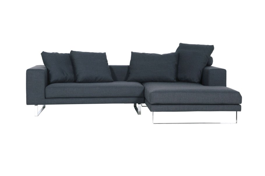 Серый угловой диван на ножках