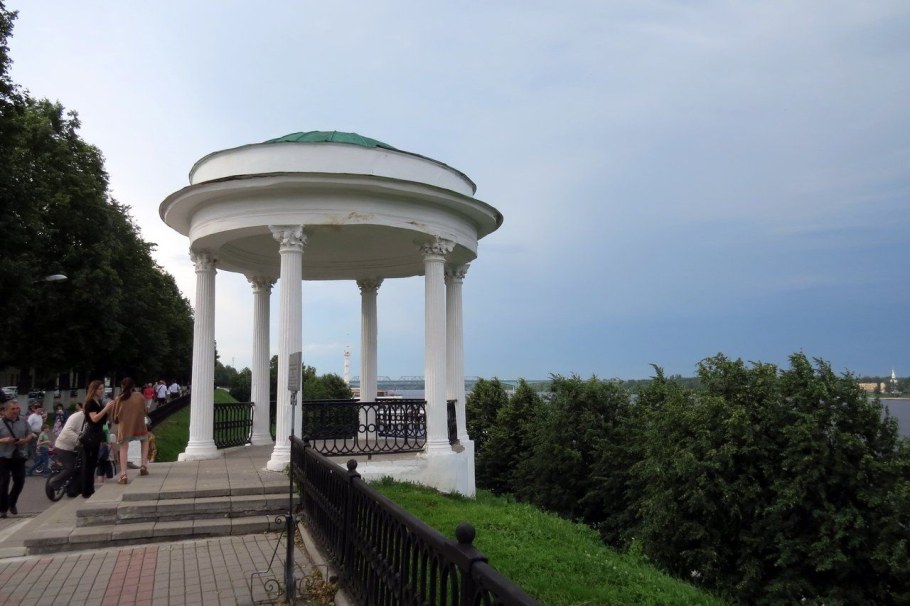 Волжская набережная Ярославль зима