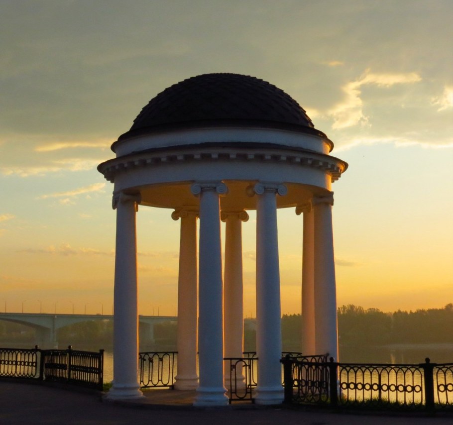 Ярославль Ротонда на набережной