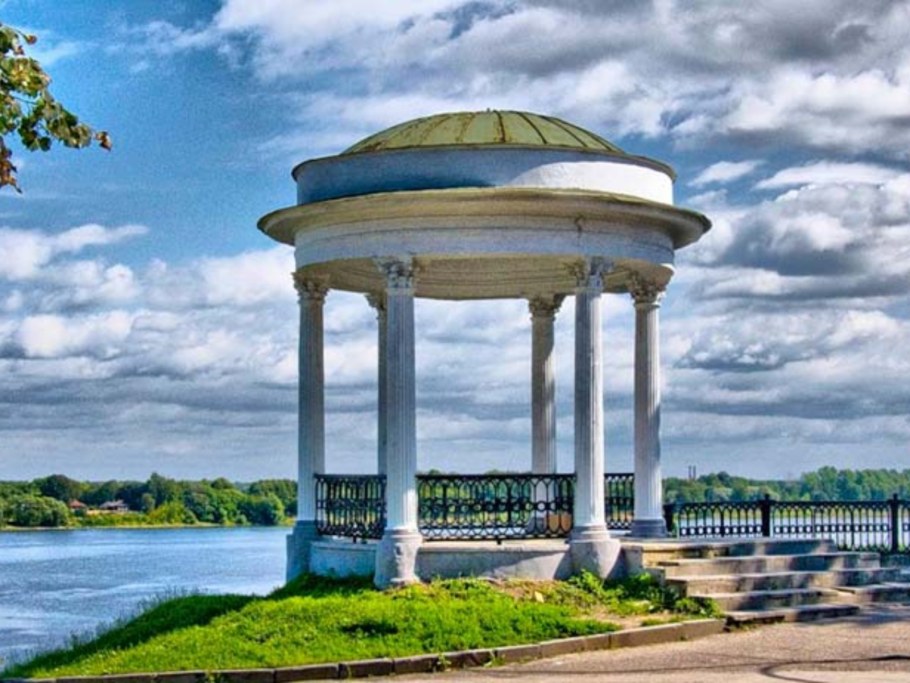 Которосльная набережная Ярославль