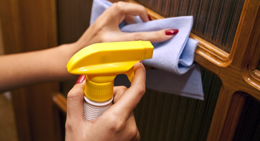 Разделочная доска с лимоном