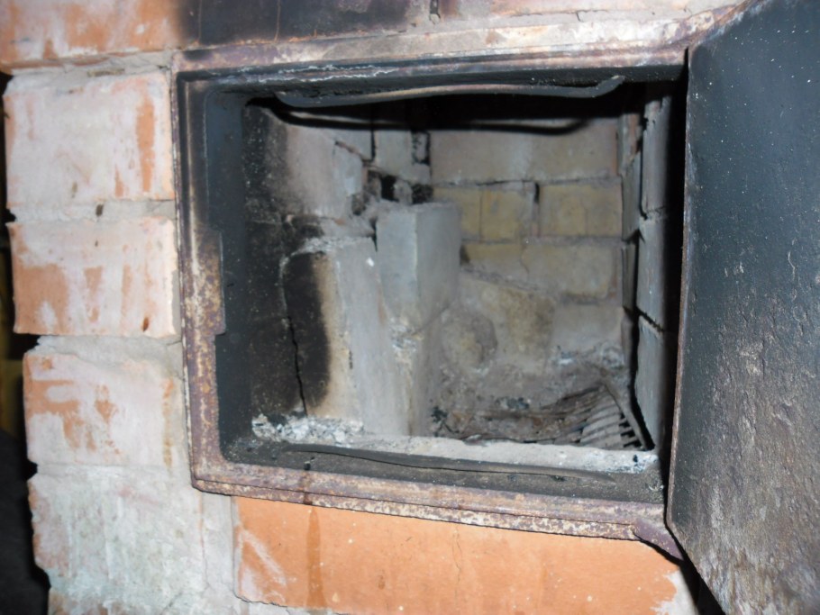 Простая печь с плитой