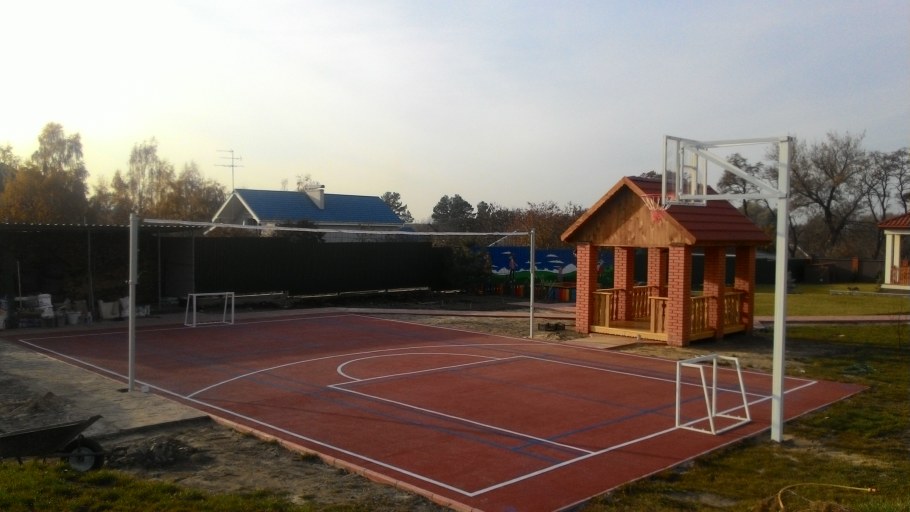 Спортивная площадка