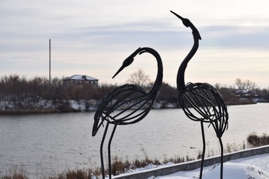 Абстрактная скульптура