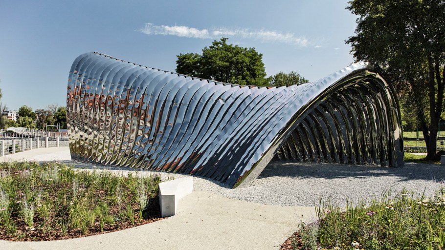 Декоративное дерево из металла