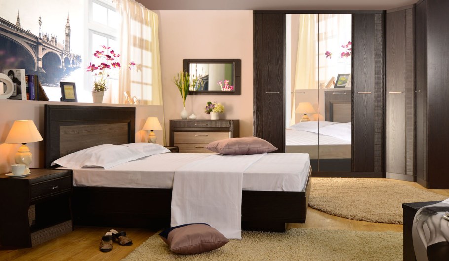 Спальный гарнитур Эшли