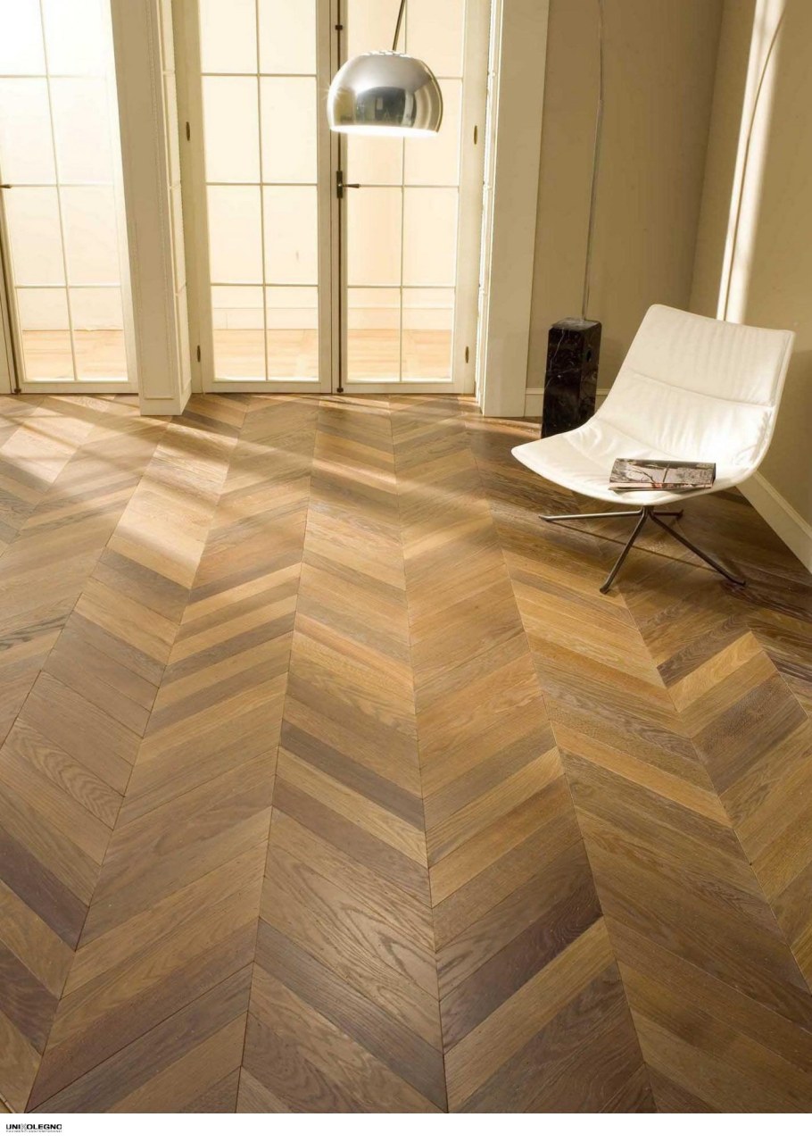 Ламинат дуб французская елка