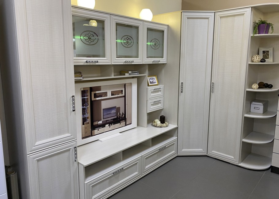 Андреевка улица Жилинская 27 плит фасады