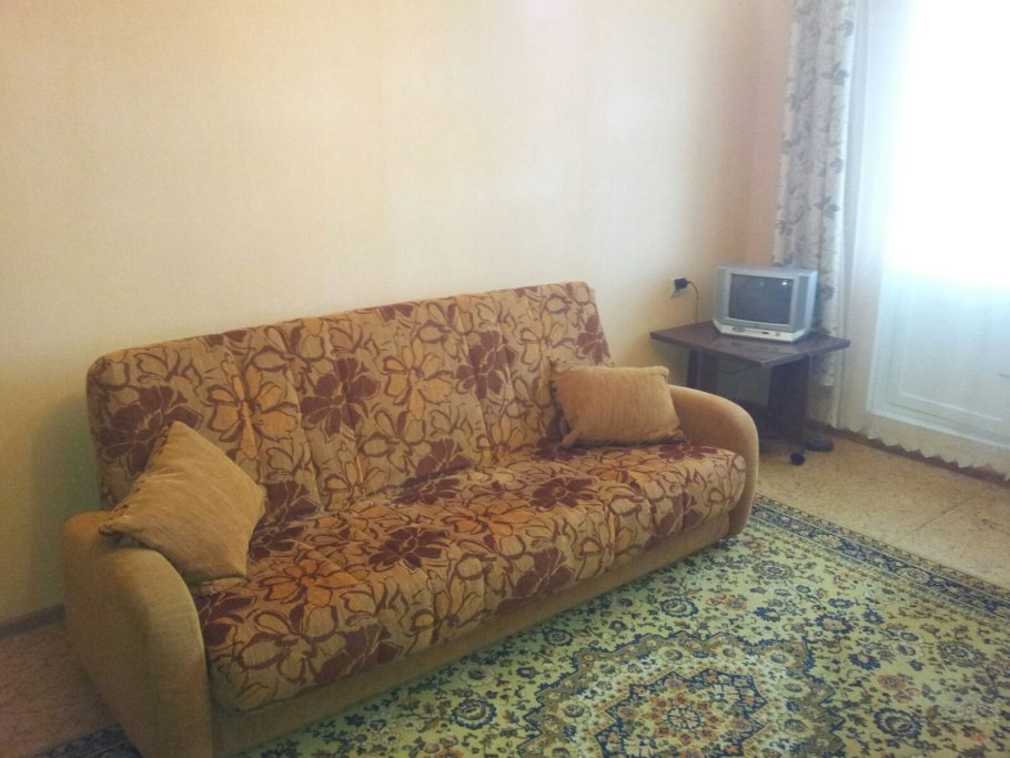 Кухня зеленая с черным