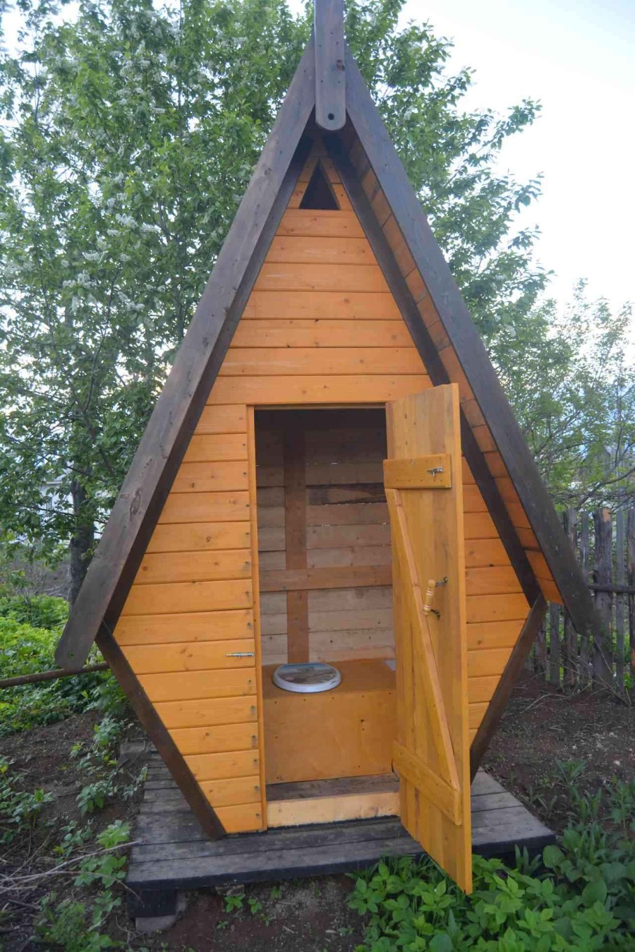 Уличный туалет