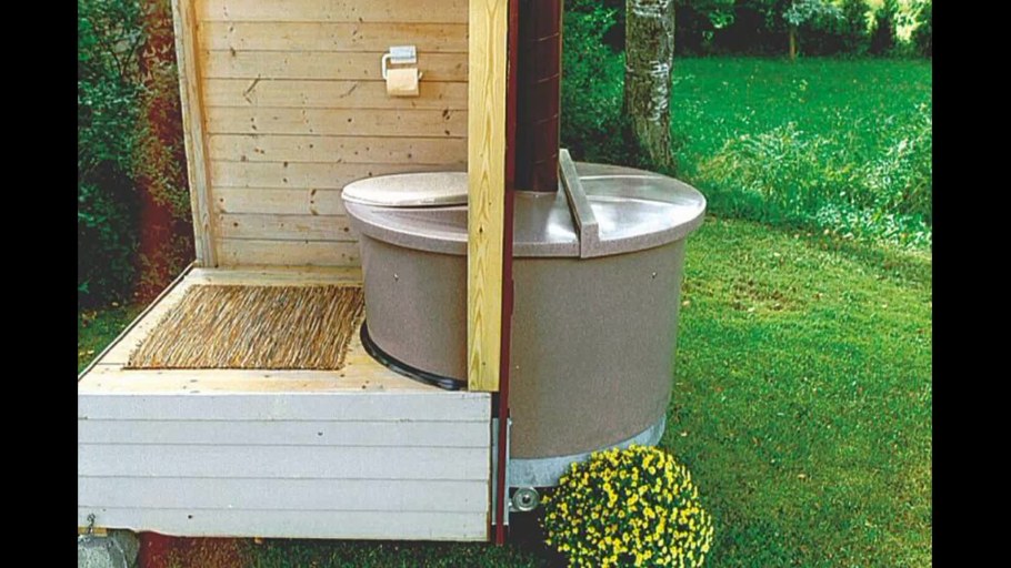 Туалет с душем для дачи